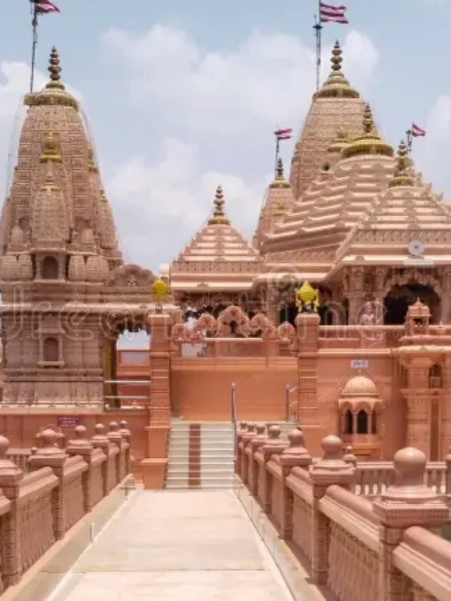 ram-temple-ayodhya-222094576